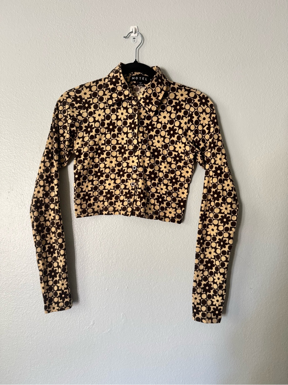 Motel Rocks XS Cropped Long Sleeve Button-Up Shirt